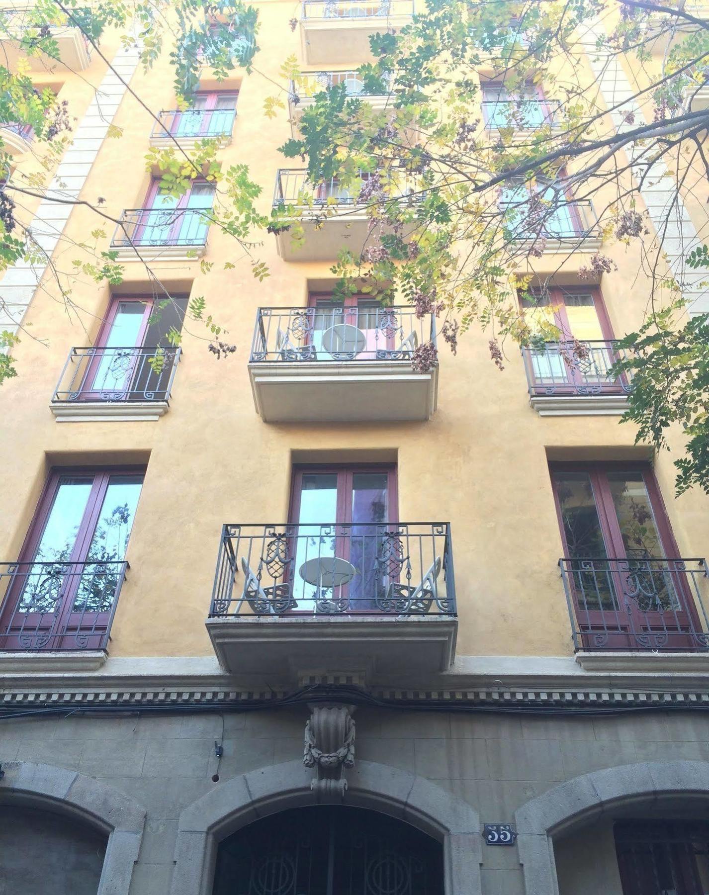 巴塞罗那米拉公寓 外观 照片